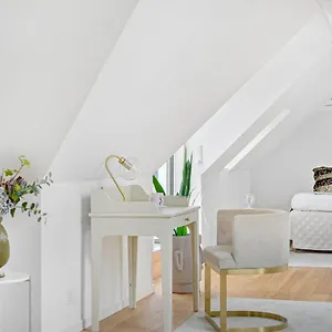 Sanders Regent - Adorable One-bedroom Near Square Apartment Kopenhagen